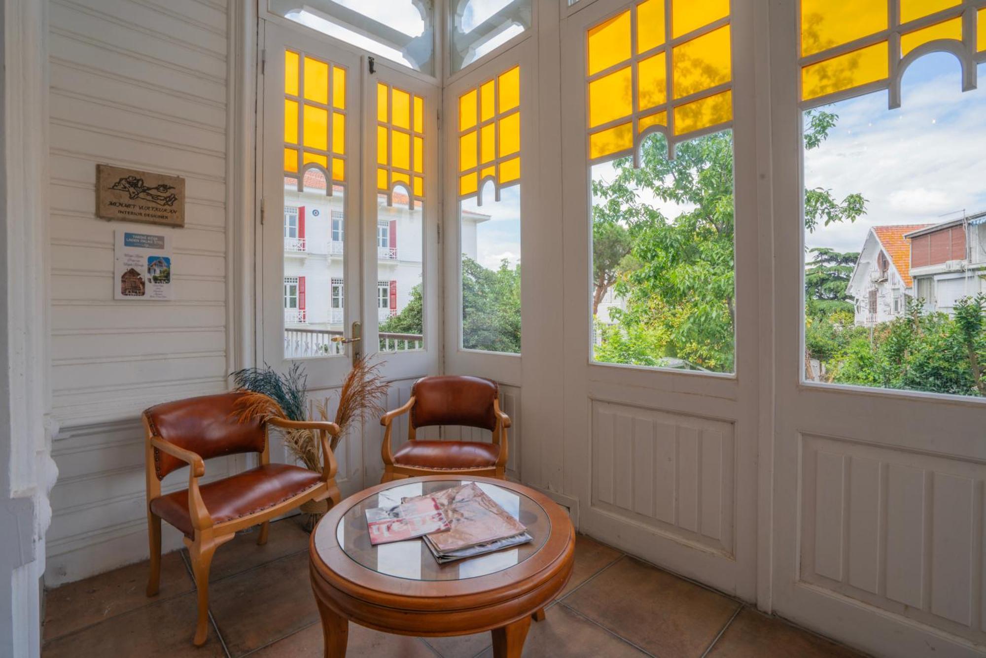 Отель Kensington Prince's Island Historical Mansion